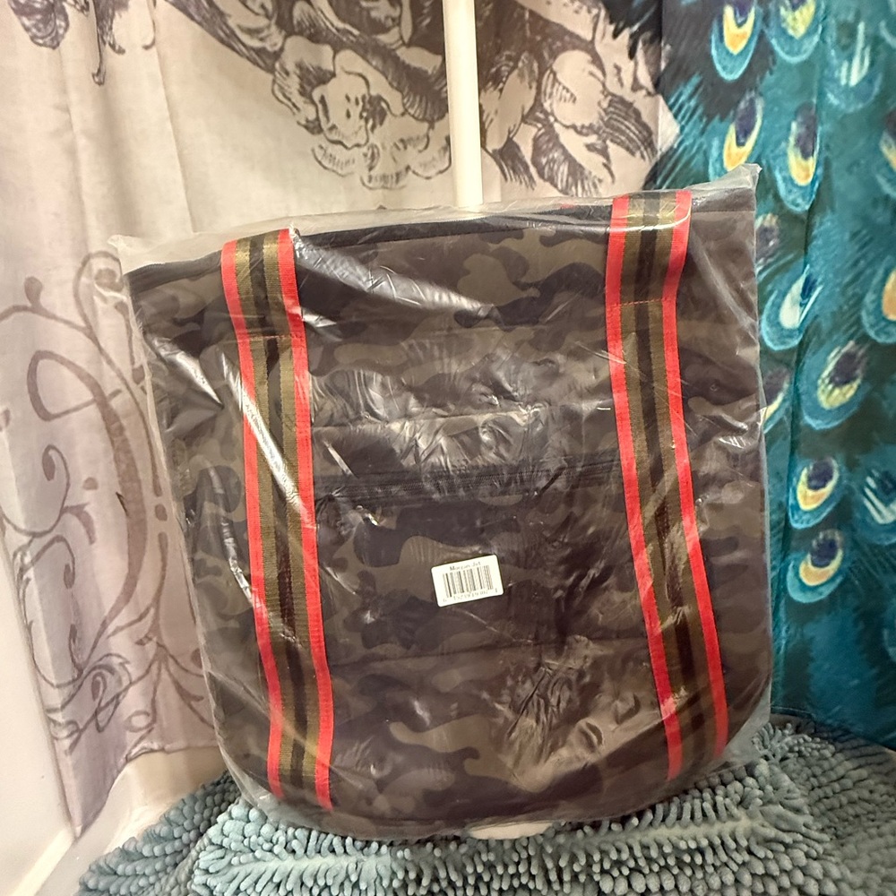 New, Never Opened Haute Couture Morgan Jet 👜Last Chance Consigning